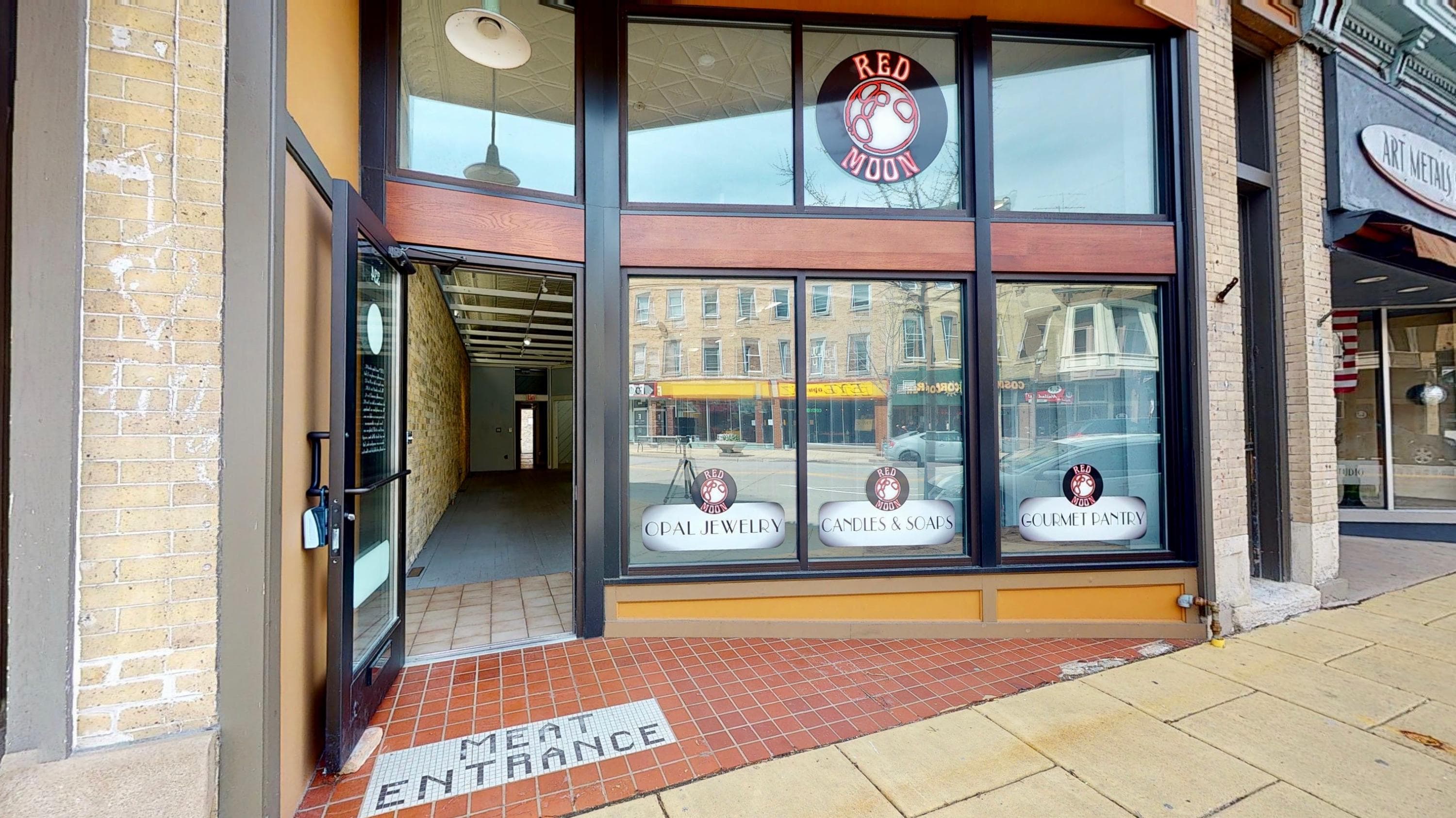 334 Main St